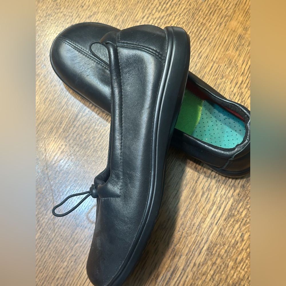 SAS Funk Slip-on Black Flats with Adjustable Toggle